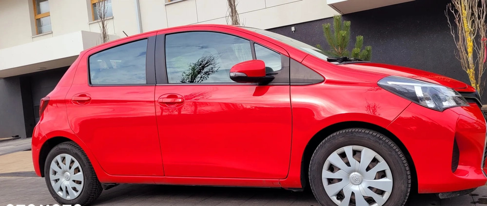 Toyota Yaris cena 25000 przebieg: 194500, rok produkcji 2017 z Rumia małe 92